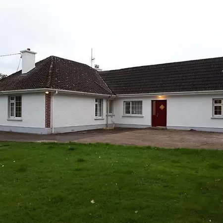 Family Home, 20 Mins From Youghal