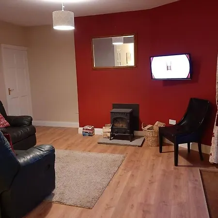 Family Home, 20 Mins From Youghal Holiday home *