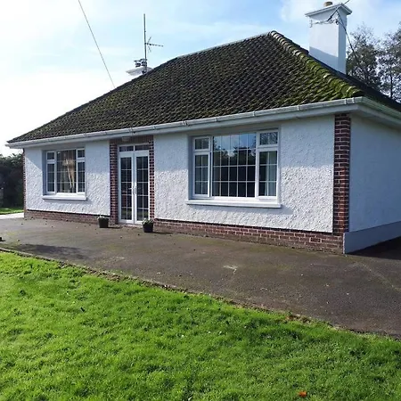 Family Home, 20 Mins From Youghal *