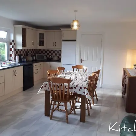 Family Home, 20 Mins From Youghal * Killeagh