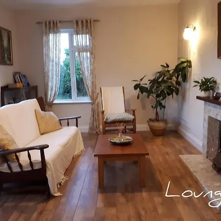 Family Home, 20 Mins From Youghal Holiday home Killeagh