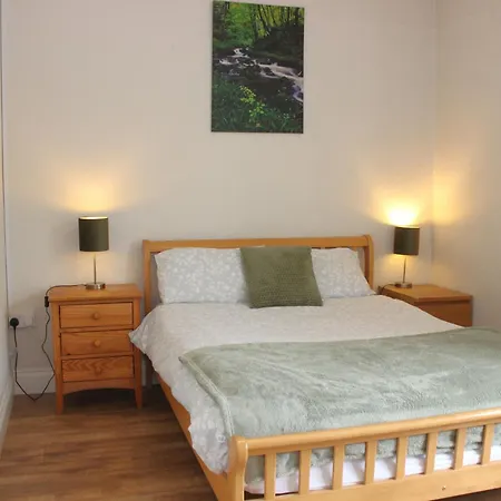 Family Home, 20 Mins From Youghal 度假居 Killeagh